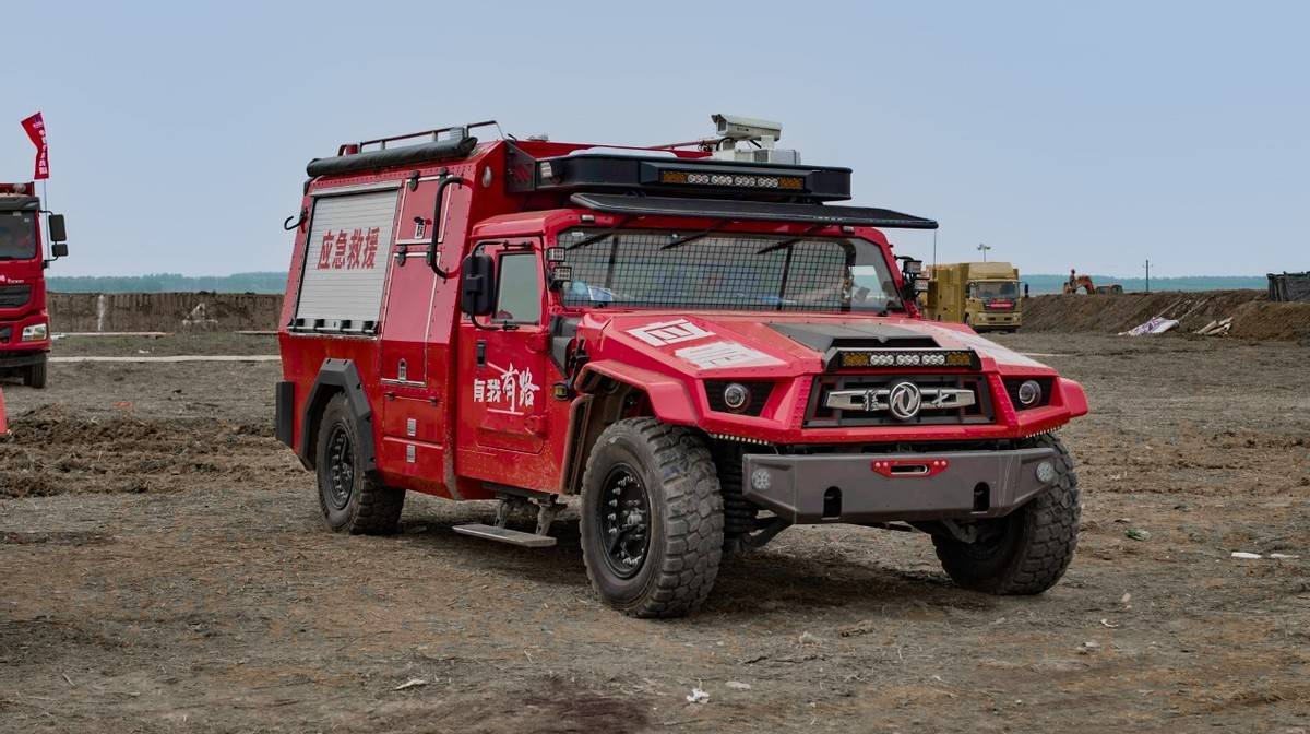 東風猛士通訊指揮車 高效應急保障的移動指揮樞紐