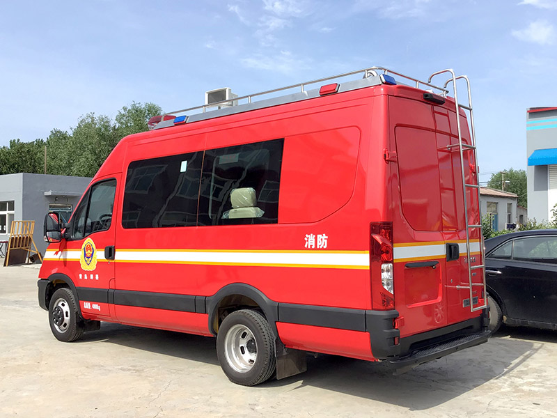 歐勝國六指揮車 多功能通訊指揮車在消防應急與保障中的關鍵作用